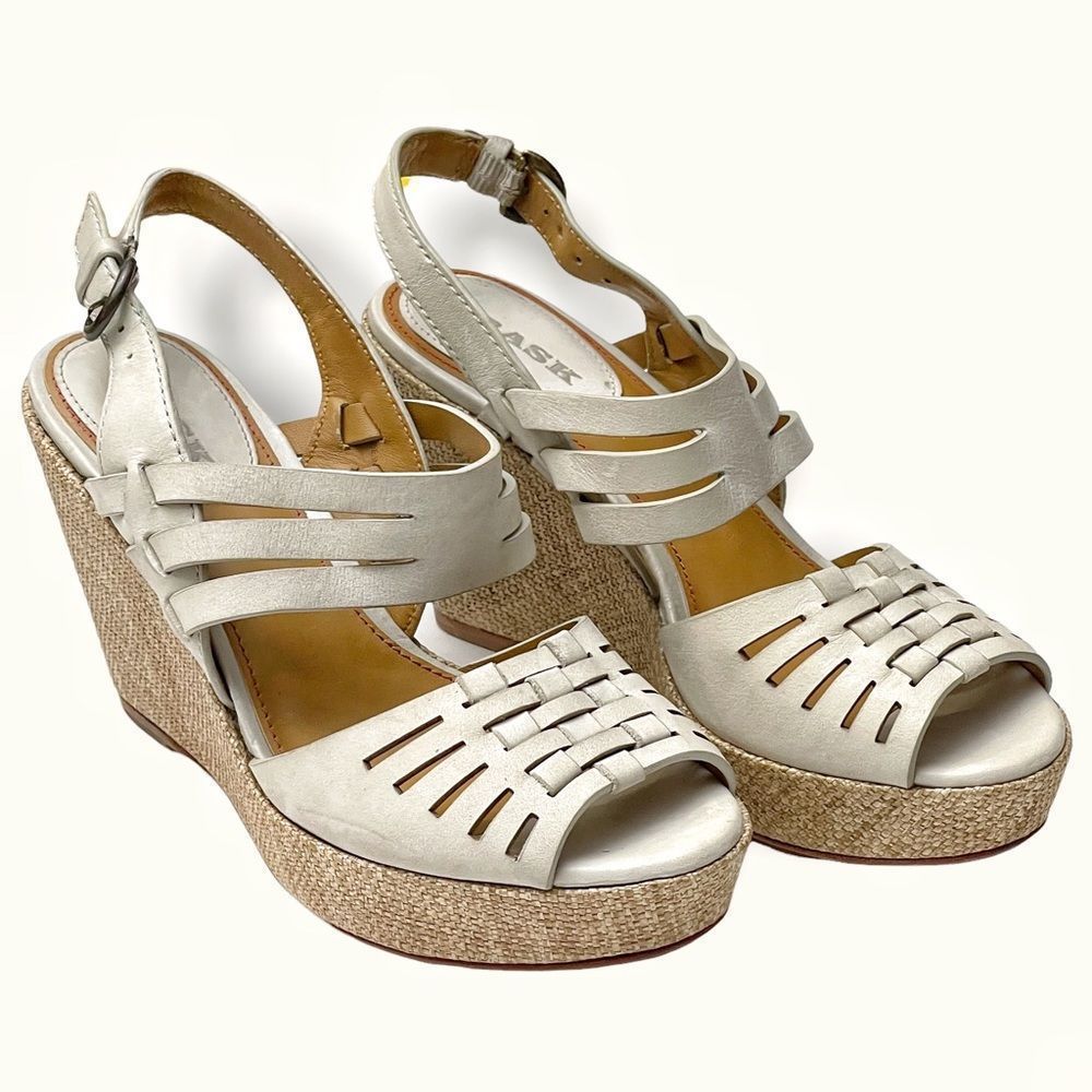 Trask 'Willow' Leather Platform Wedge Sandal - Picture 2 of 16